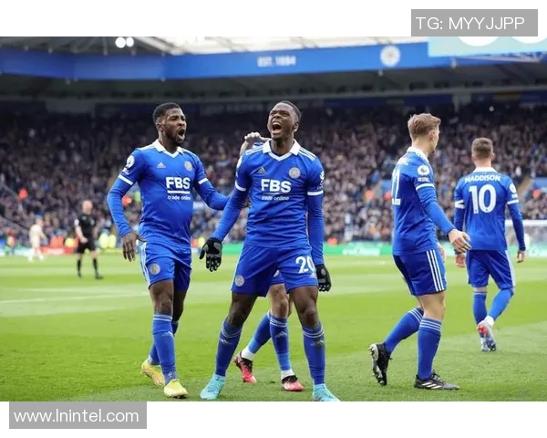 斯托克城迎战伊普斯全力争胜展现球队实力与斗志